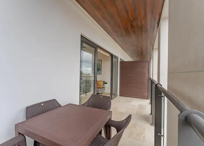 Ipana Condo